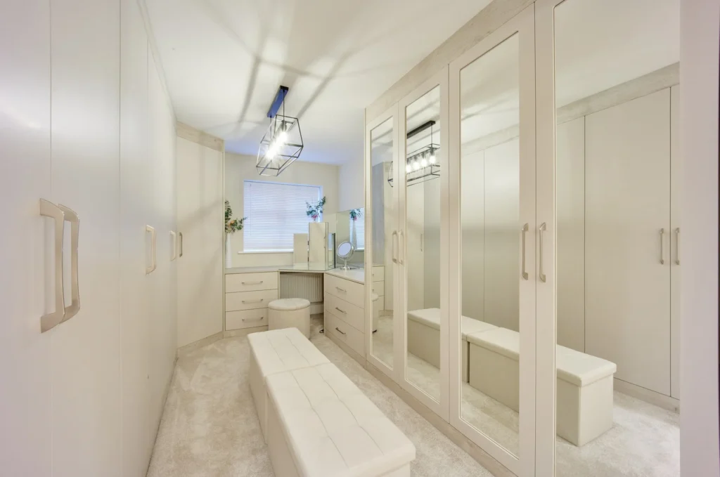 bedroom+interior+ +cashmere halifax oak+ +todmorden 4